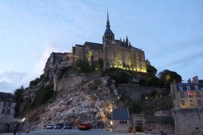 Day-Trip With Personal Guide in Mont Saint-Michel From Paris With Private Car - Important Tour Details