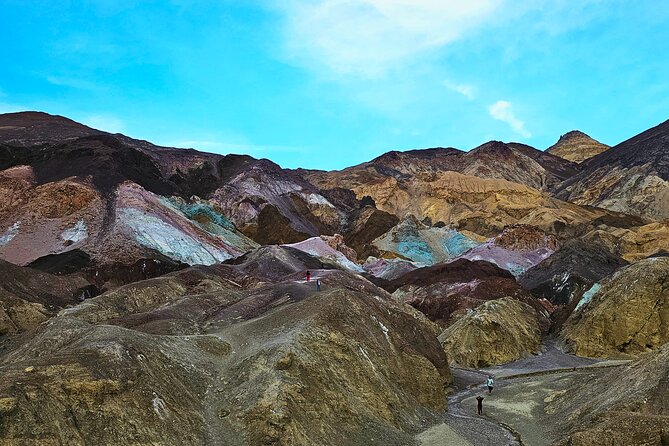 Death Valley Sunrise and Stargazing Tour From Las Vegas - Admiring the Vibrant Colors of Artists Palette