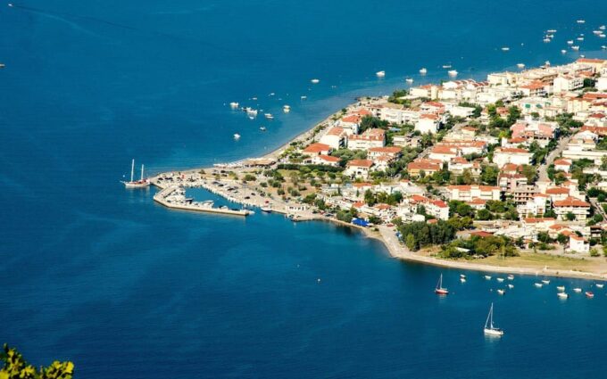 Delphi Oracle & Ancient Corinth Saint Paul Steps - Corinth Canal Break