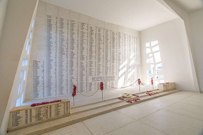Deluxe Pearl Harbor USS Arizona Memorial and Honolulu City Tour - Discovering Honolulus Historic Sites