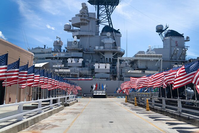 Deluxe Pearl Harbor, USS Arizona Memorial & Honolulu City Tour - Emotional Impact