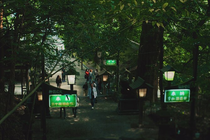 Divine Footsteps & Anime Locations: Takachiho One Day Bus Tour - Charcoal-Grilled Jidori Chicken Lunch