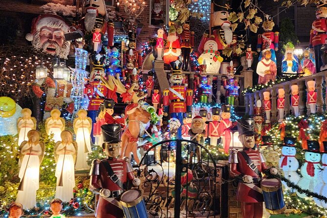 Dyker Heights Brooklyn Christmas Lights Walking Tour - Tips for Participants