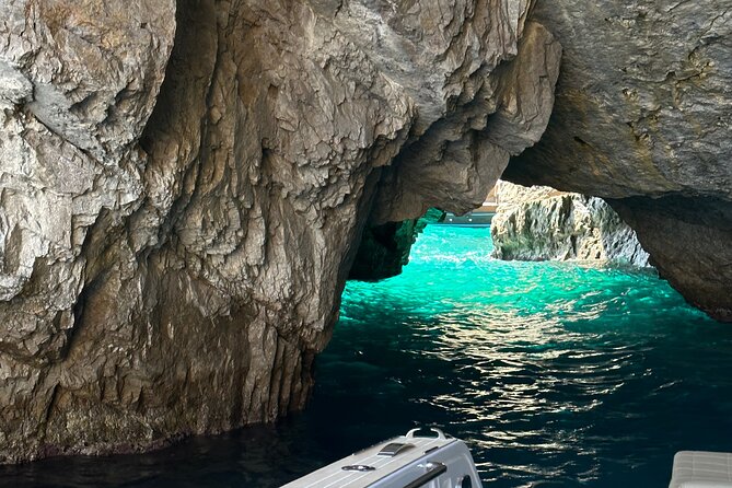 Full Day Private Boat Tour From Capri to Positano - Exploring Capri