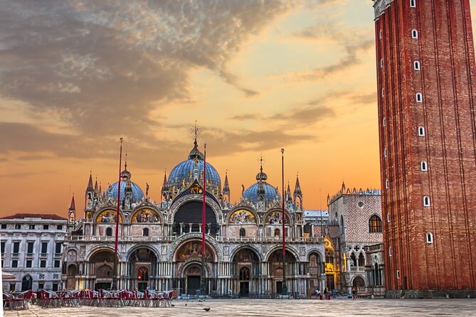 Full Day Self-Guided Tour in Venice by Train From Milan - Gondola Ride in Venice