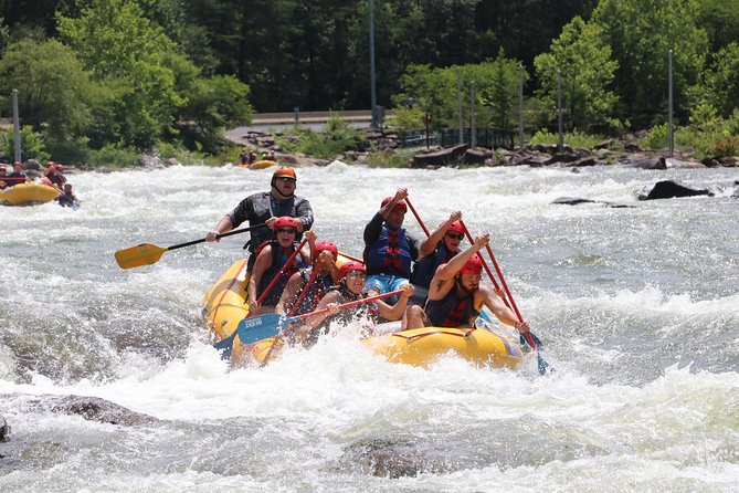 Full Ocoee River Rafting Adventure With a Riverside Lunch - Safety Considerations and Physical Requirements