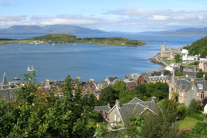 Highland Lochs & Castles Tour to Oban & Glencoe - Ask Away