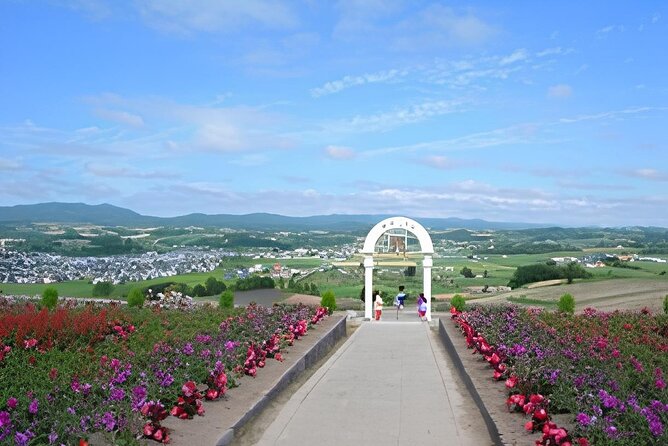 Hokkaido Furano and Biei Private Day Tour（Depart From Sapporo） - Discovering Biei