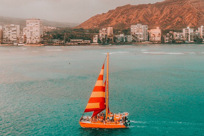 Honolulu Sunset Sail From Kewalo Harbor Including Drinks - What to Expect on the Cruise
