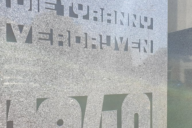 Inspirational Freedom Walking Tour in The Hague - Discovering Inspirational Moments