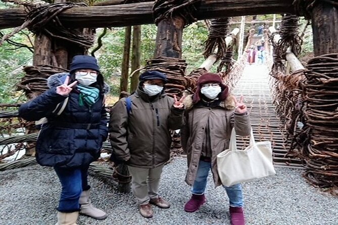 Iya Valley All Must-Sees Private Chauffeur Half-Day Tour With a Driver - Exploring the Kazurabashi Vine Bridge