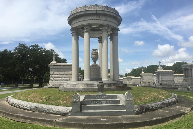 Lake Lawn Metairie Cemetery Walking Tour - Notable Burials and Memorials