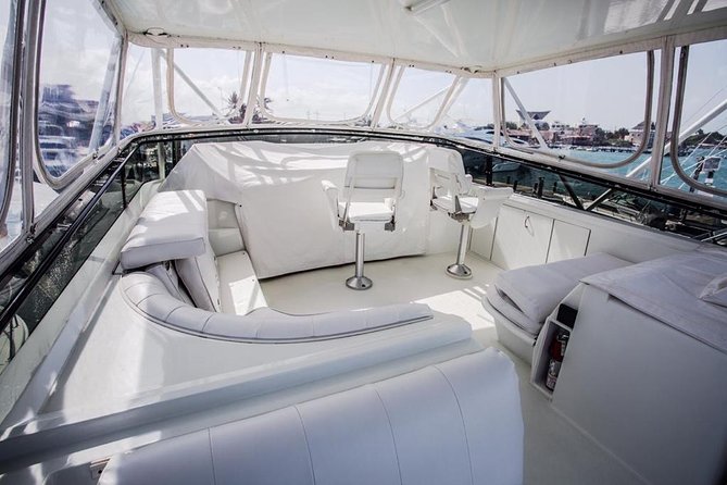 Largest Party Yacht VIP in Cancun up to 25 Persons / 25P2 - Customer Reviews and Ratings