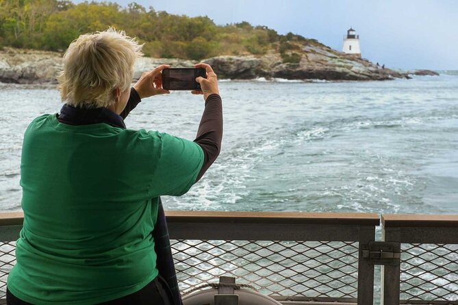 Lighthouse and Mimosa Cruise of Narragansett Bay From Newport - Spotting Marine Life and Scenic Vistas