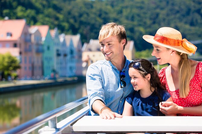 Linz Old Town Private Walking Tour and Cruise - What to Expect on the Tour