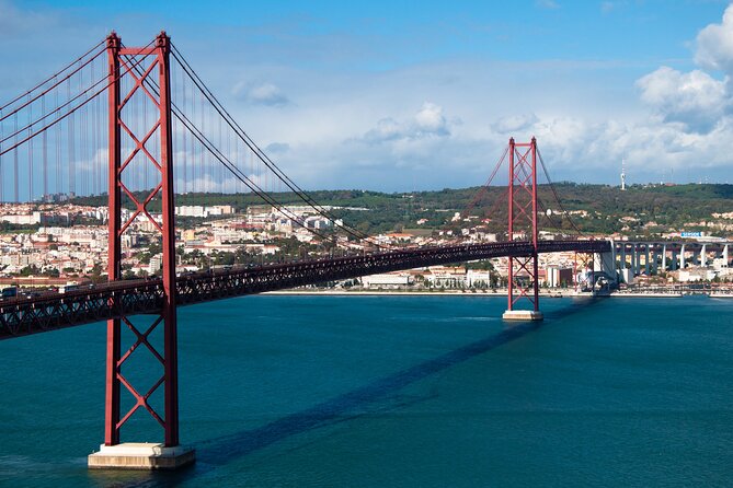 Lisbon to Algarve With Stop at Évora, Bones Chapel and Cork Factory - Lunch and Local Delicacies
