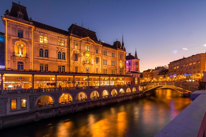 Ljubljana Festively Decorated Walking Tour - Tour Guide and Language Options