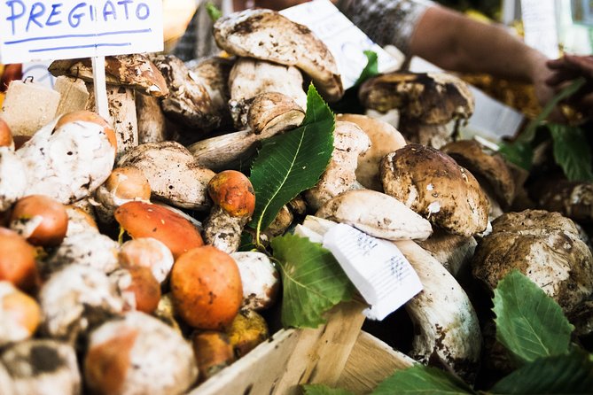 Local Market Visit and Dining Experience at a Locals Home in Chieti - Ask Away