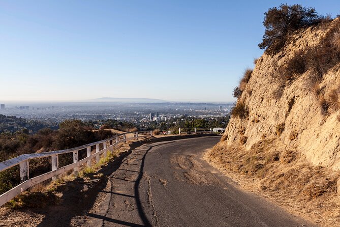 Los Angeles Private Mulholland Drive Scenic and Santa Monica Tour - Luggage Policies