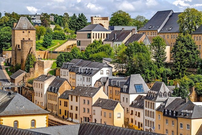 Lovely Romantic Walking Tour in Luxembourg - Capturing Romantic Moments