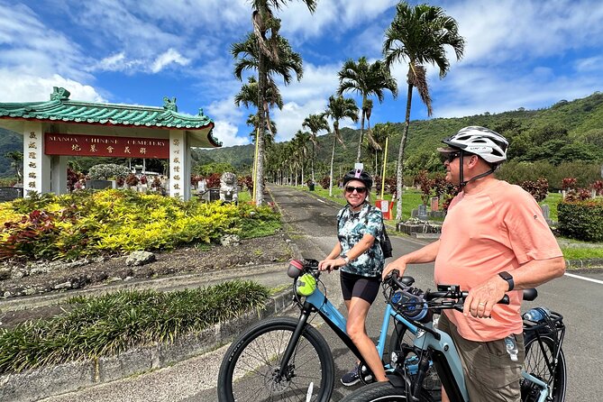 Manoa Falls-Electric Bike to Hike Experience Local Meal Included - Exploring Manoa Falls