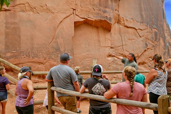 Moab Private Petroglyph Scenic Tour - Health and Safety Considerations