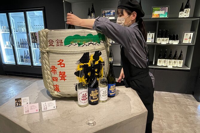 Mt FUJI - Panoramic Tour W/ Hoto Lunch, JP Sake & Onsen Tatto OK! - Discovering the Art of Japanese Sake