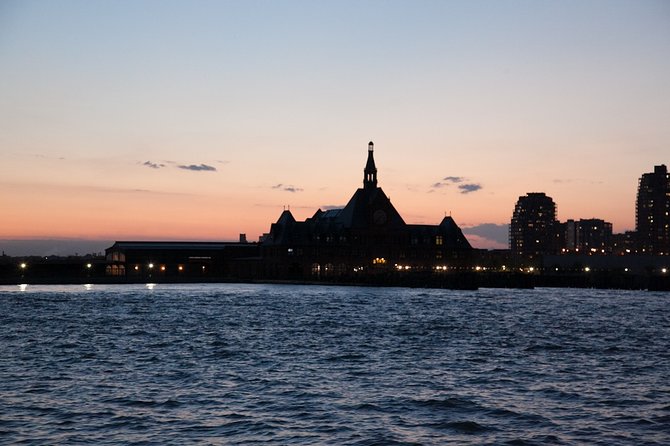 New York Harbor Wine and Jazz Sail Aboard Clipper City - Booking and Reservation Policies