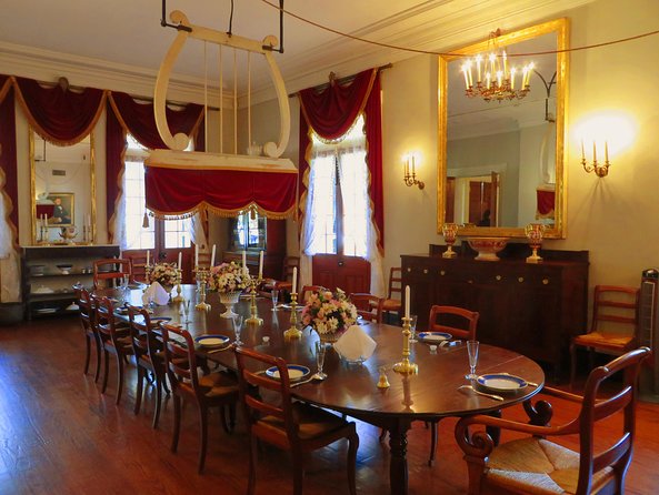 Oak Alley Plantation Tour With Transportation From New Orleans - Discovering the Stories of the Antebellum South