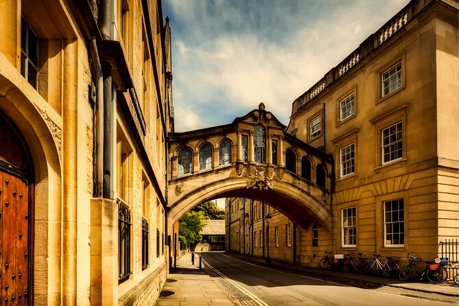 Oxford Scavenger Hunt and Highlights Self-Guided Tour - Preparation for Your Adventure