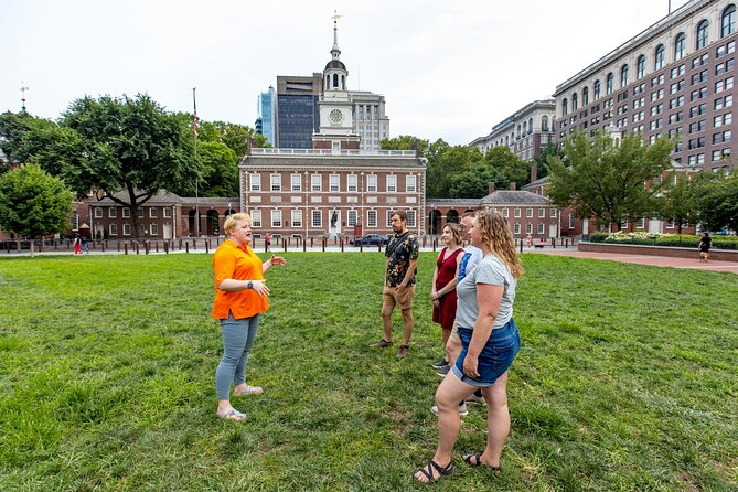 Philadelphias Haunted History & Ghost Nighttime 1.5 Hour Tour - Unveil the Paranormal Mysteries of Mad Anthony Wayne