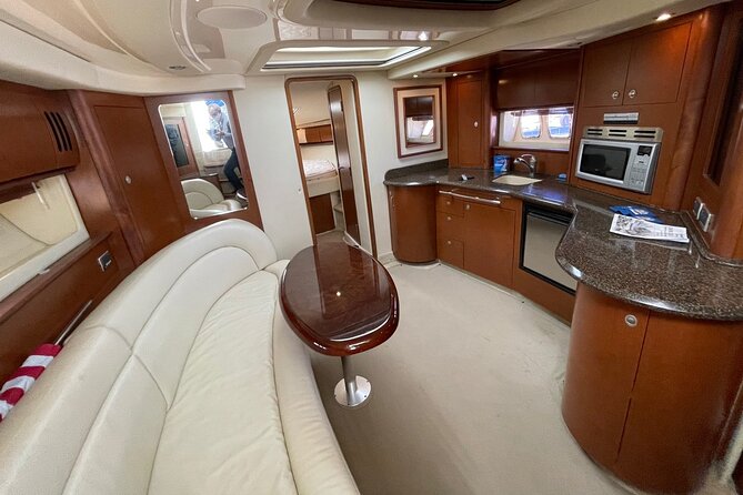 Private 2-hour Miami River Luxury Yacht Charter - Why Choose a Luxury Yacht Charter