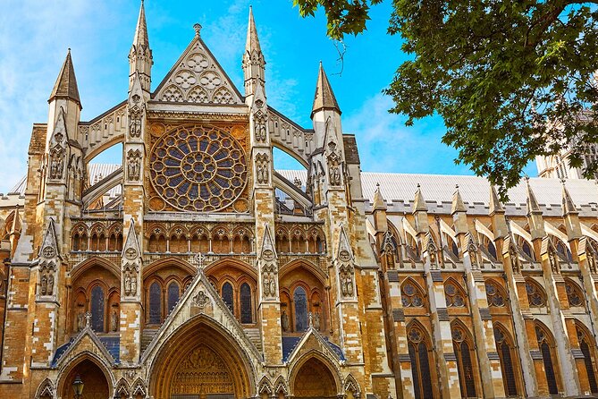 Private Audio Guided Walking Tour in London - Learning Through Interactive Quizzes