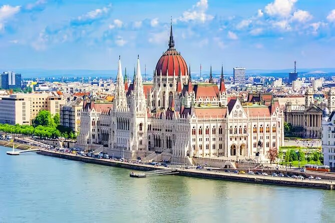 Private Budapest City Tour by Car in 4 Hours - Learning About the Citys Vibrant Nightlife