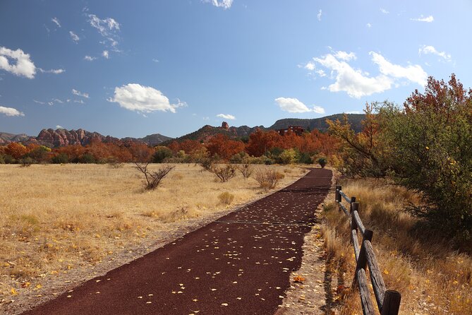 Private Guided Hike in Sedona With Access to Oak Creek - Uncovering the History of the House of Apache Fires