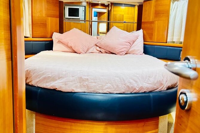 Private Luxury Yacht Tour From Dubai Marina - Cancellation Policy
