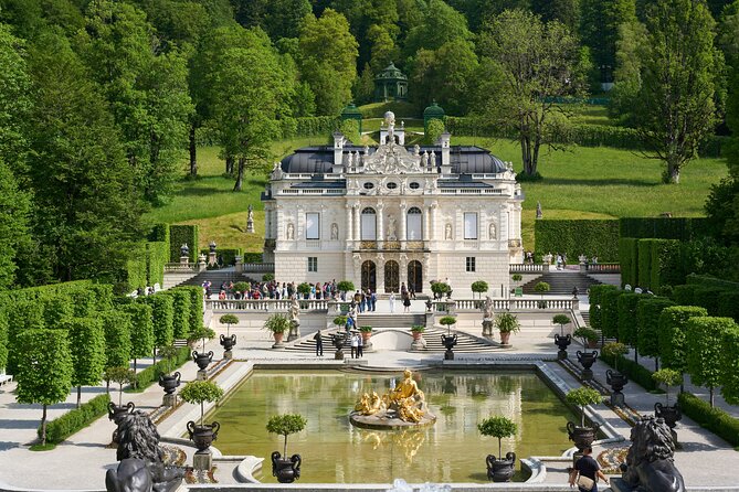 Private Tour to Neuschwanstein, Linderhof, Ettal and Oberammergau - Highlights of the Tour