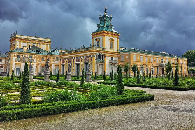 Private Transfer From Berlin to Warsaw With 2 Hours for Sightseeing - Accessible and Customizable Experience