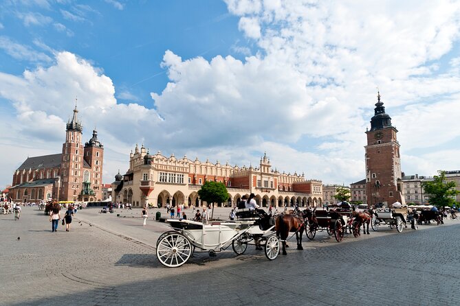 Private Transfer From Katowice Pyrzowice Airport to Krakow - Group Size and Pricing