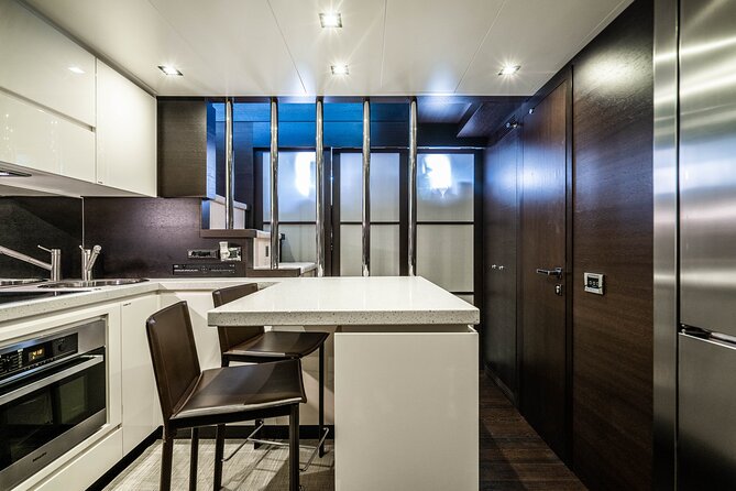 Rent Luxury Yacht 75 Feet in Miami - Contact Information
