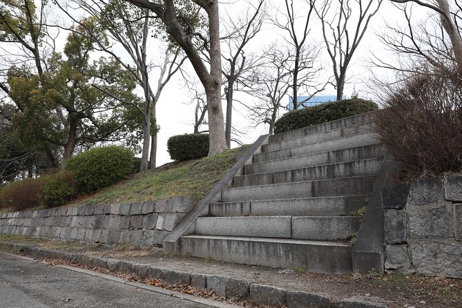 Samurai-Specific Osaka Castle Guides Private Tours in Armor Photo - Photography and Souvenirs