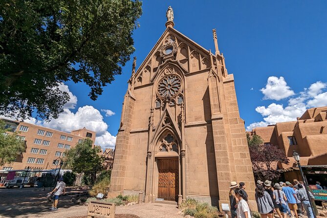Santa Fe Scavenger Hunt Walking Tour and Game - What to Expect