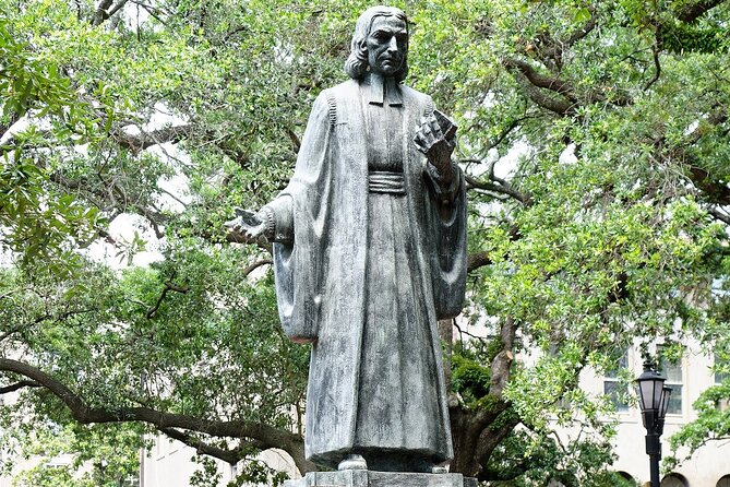 Savannah Scavenger Hunt Walking Tour Review - Questions About Your Stay