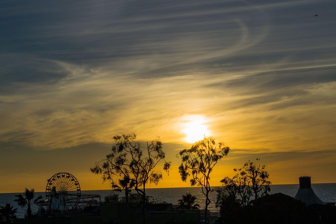 Self-Guided Tour of Santa Monica in Los Angeles With Fun Facts and Photo Ops - Tips for Your Visit