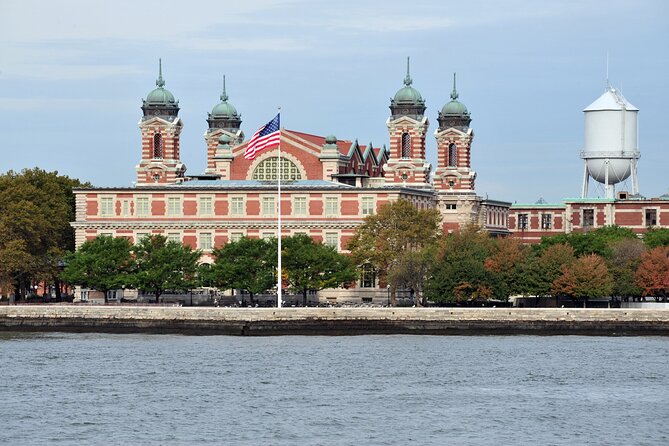 Statue of Liberty & Ellis Island Guided Tour With Ferry Transfers - Practical Tips for Your Tour