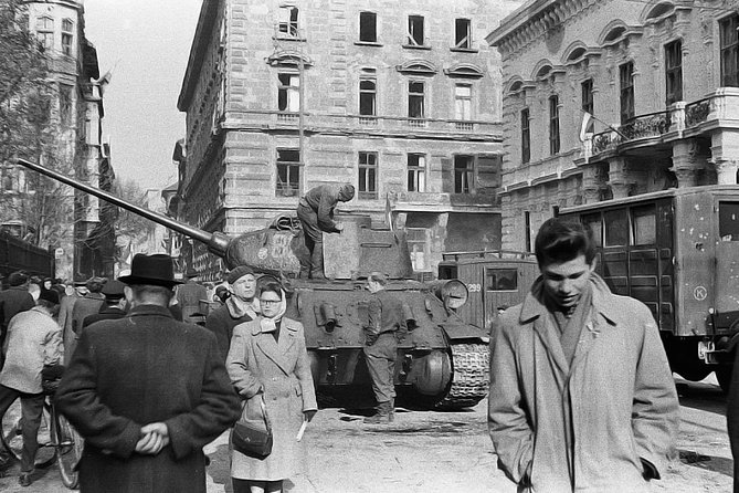 Still Watching You! - Private Budapest Communist Tour With Coffee in a Retro Bar - Private Tour Highlights and Inclusions