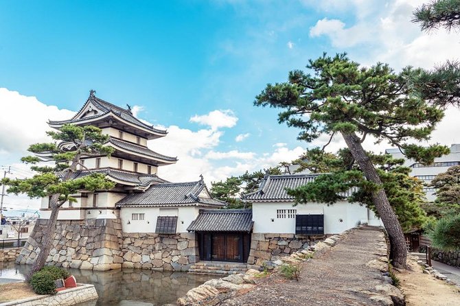 Takamatsu Full-Day Private Tour With Government-Licensed Guide - Exploring Takamatsu Castle