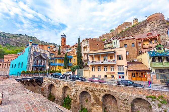 Tbilisi Airport Transfers: Tbilisi City to Tbilisi Airport TBS in Standard Van - Cancellation and Wait Time Policies