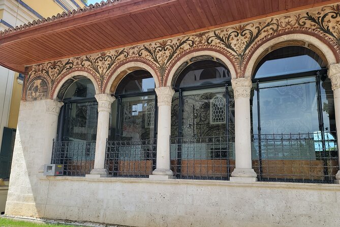 Tiranas Dual Heritage Modern and Communist Private Tour - Visiting the House of Leaves