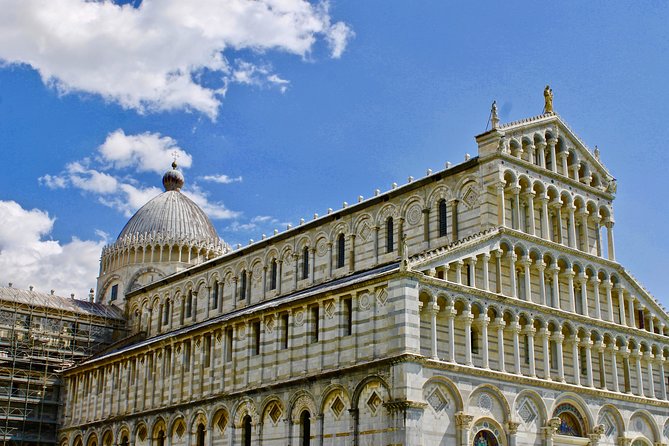 Touristic Highlights of Pisa on a Private Full Day Tour With a Local - Picturesque Piazzas and Monuments